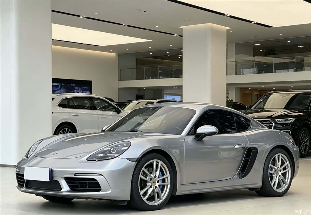 Porsche Cayman, 2018 1