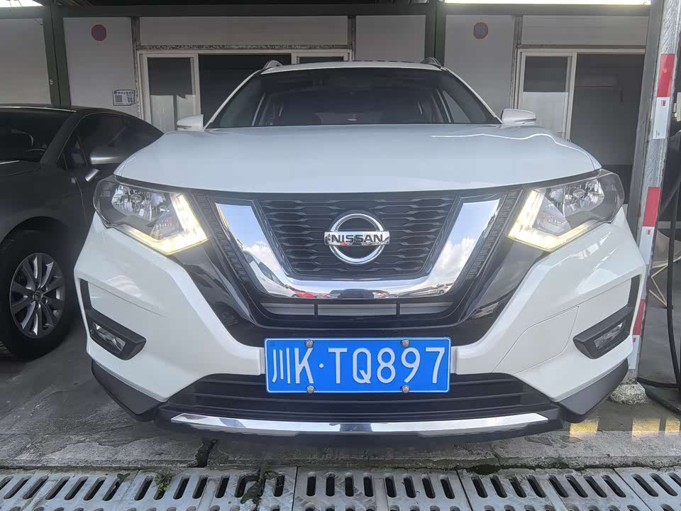 Nissan Qijun