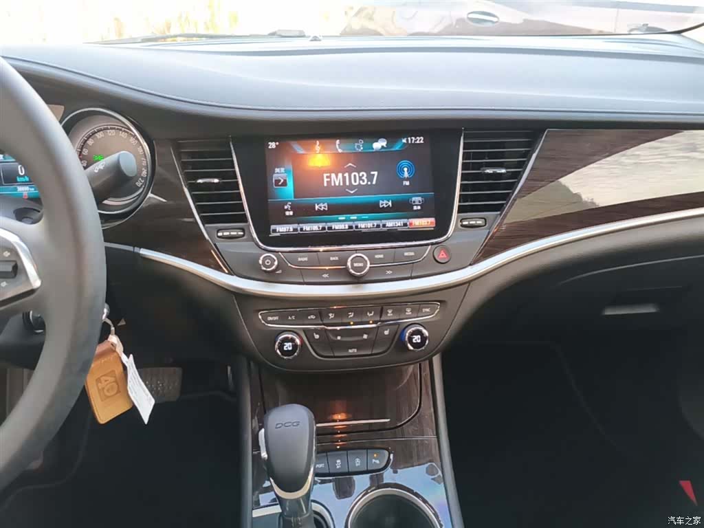 Buick Verano, 2019 13