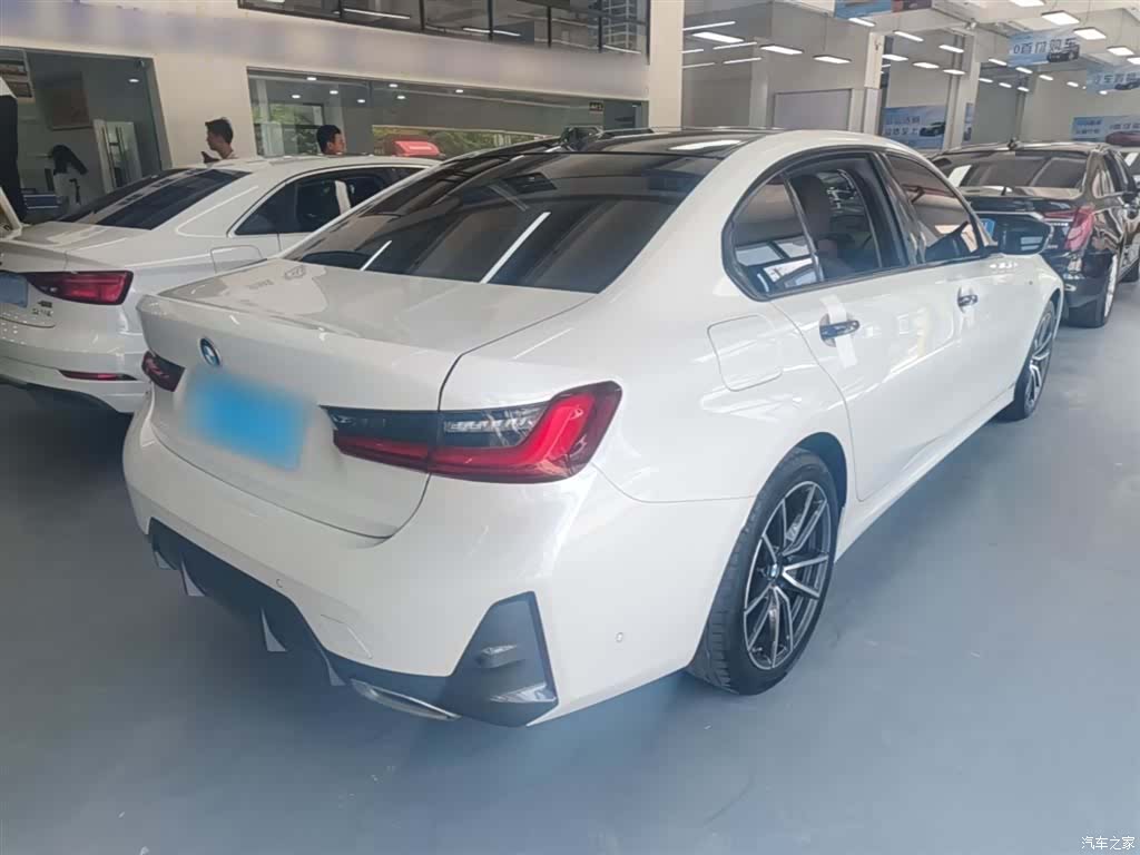 BMW 3 Series, 2023 7