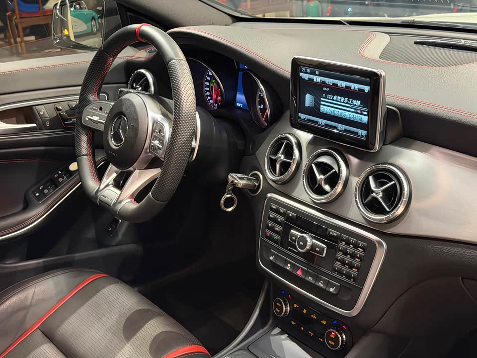 Mercedes-Benz CLA AMG