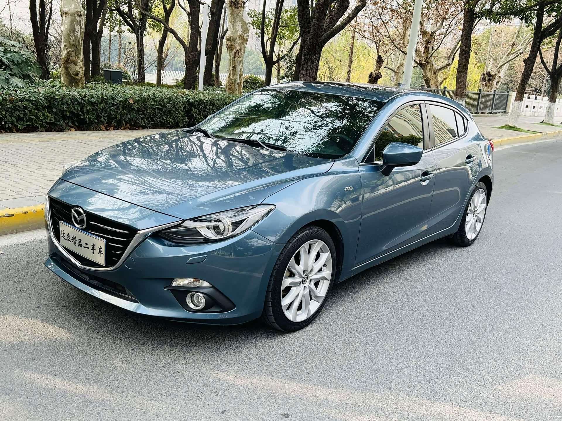 Mazda Mazda3, 2015 1