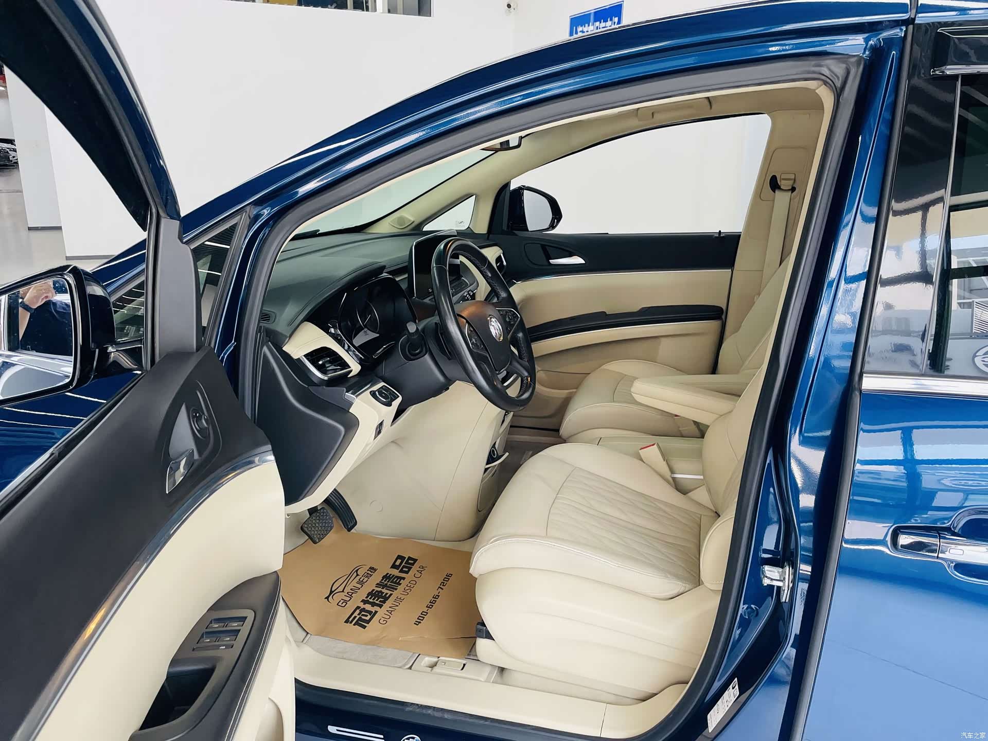 Buick GL8, 2023 4