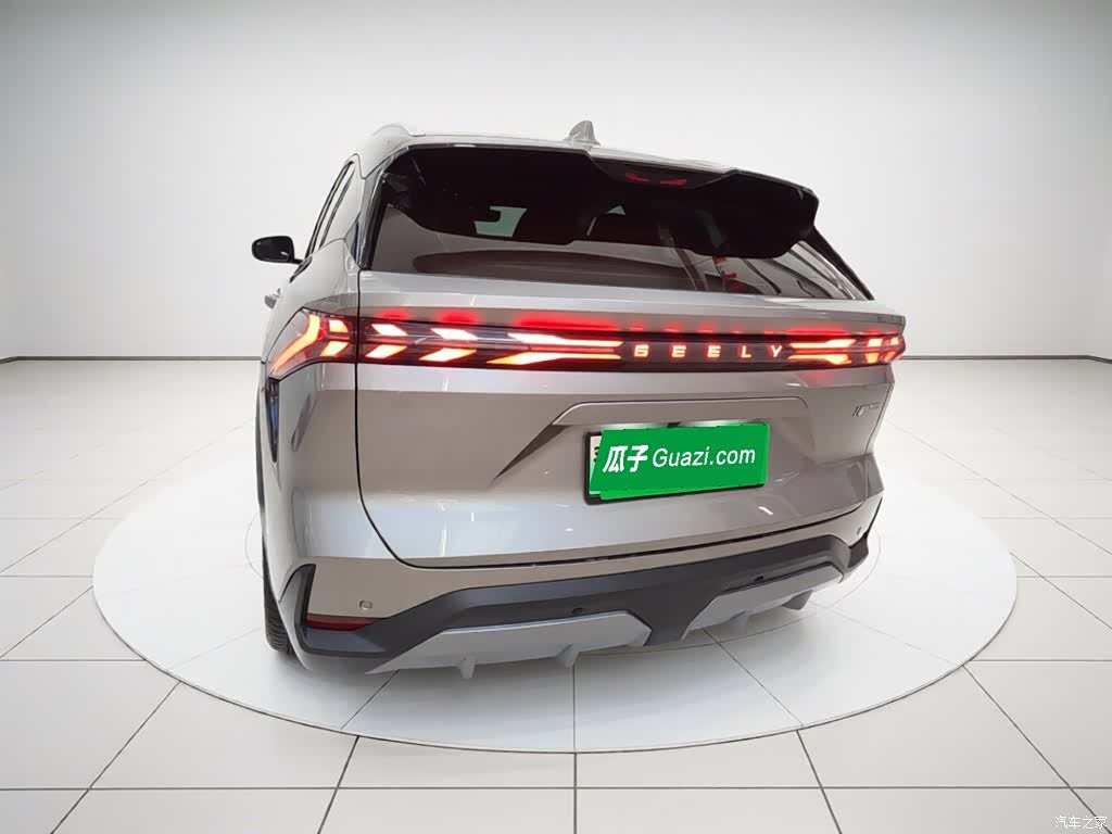 Geely Galaxy L7, 2025 4