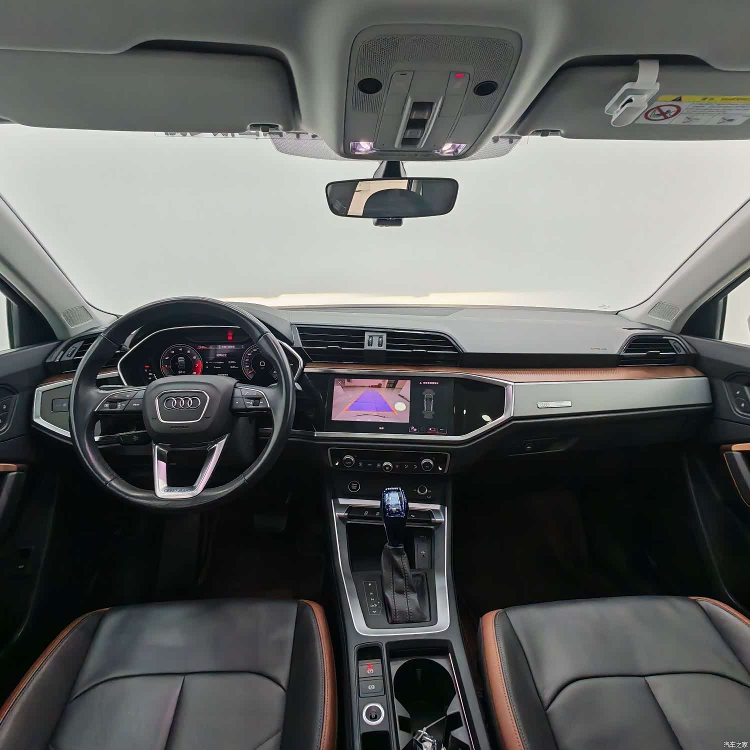 Audi Q3, 2022 10