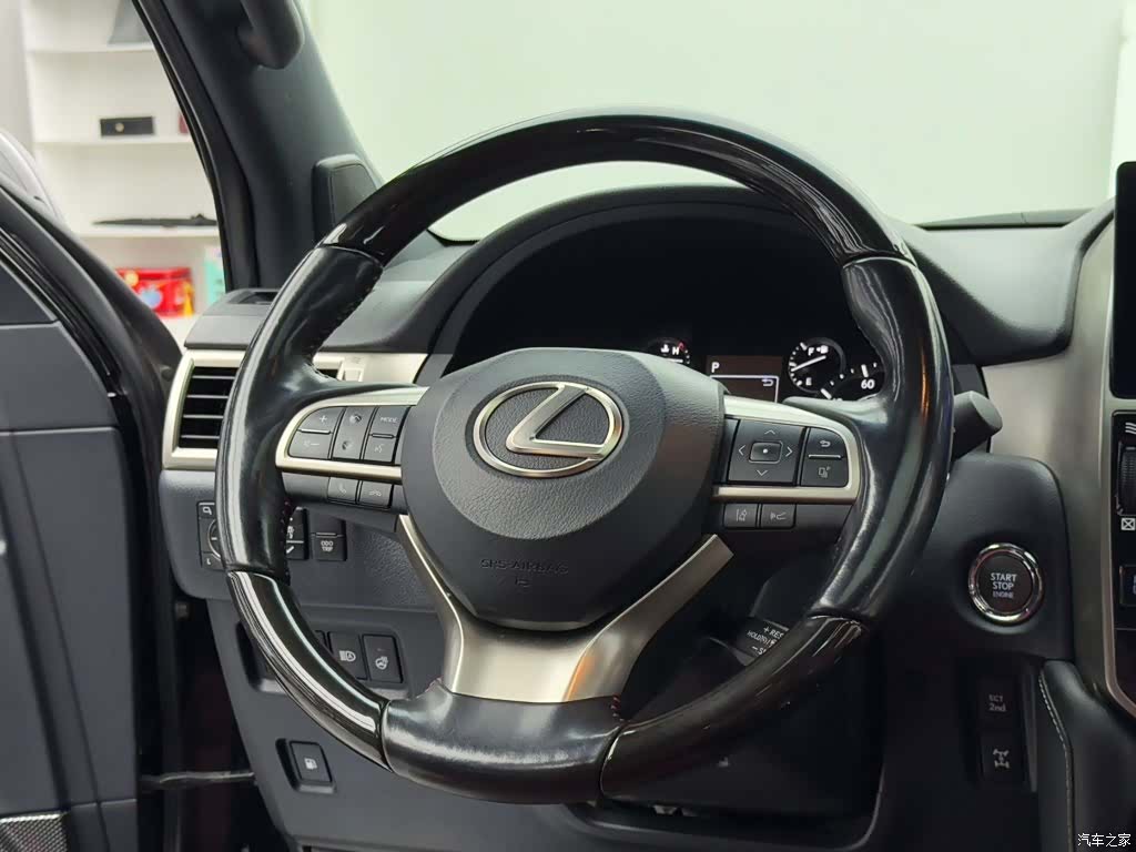 Lexus GX, 2022 13