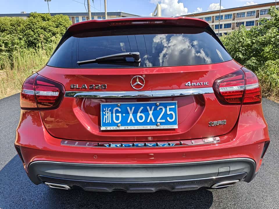 Mercedes-Benz GLA