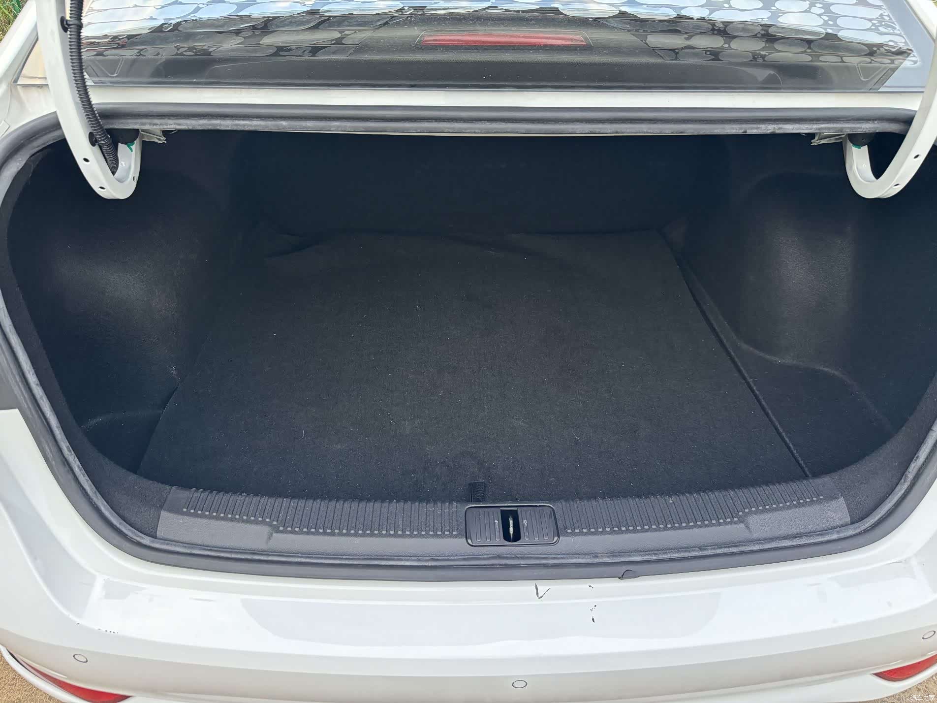 Roewe i5, 2020 13