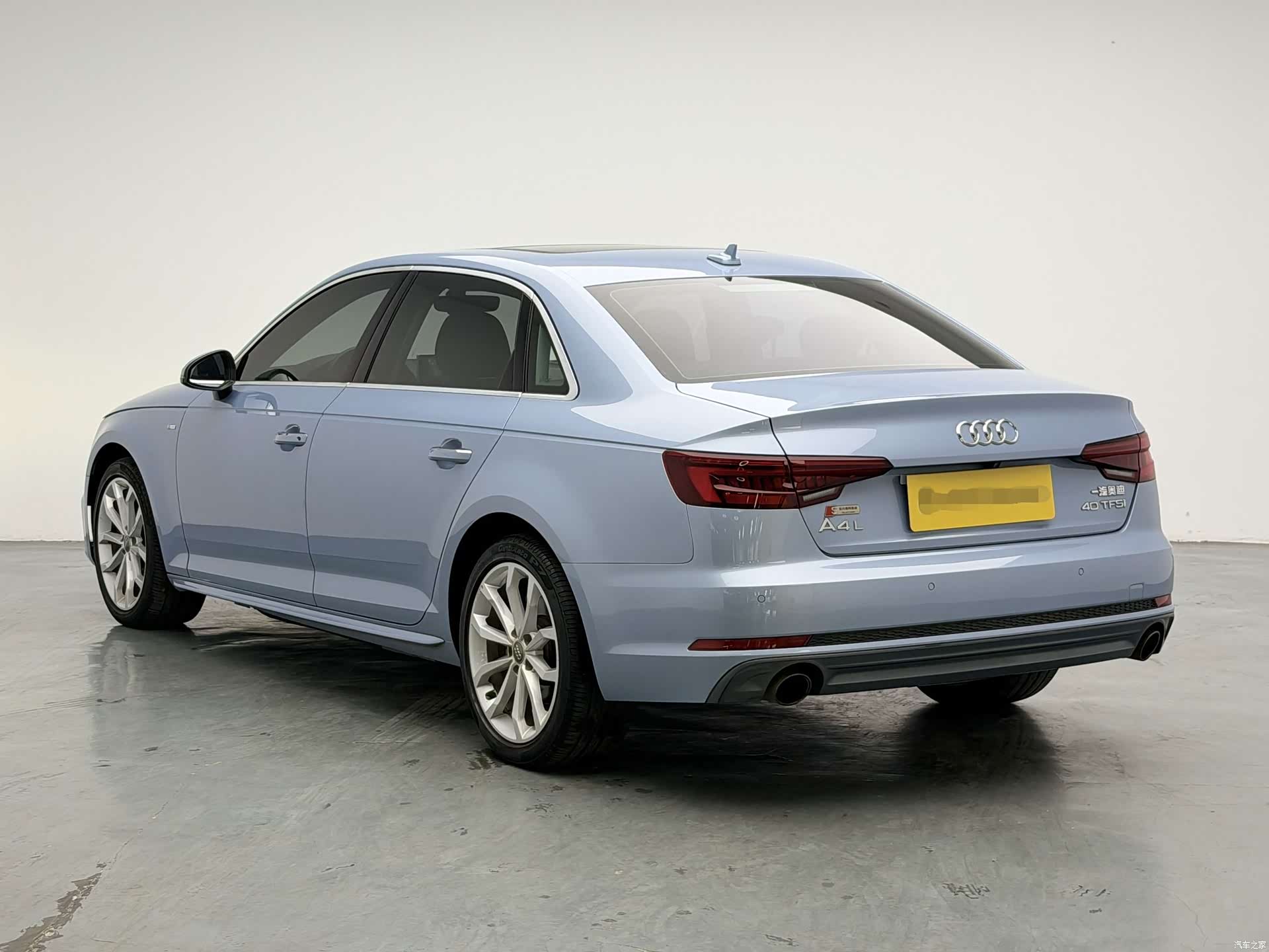 Audi A4L, 2018 6