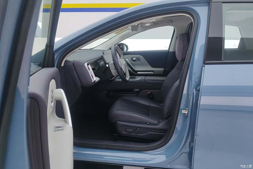 Leapmotor B01, 2025 9