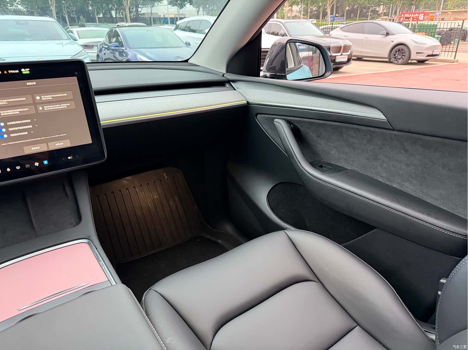 Tesla Model Y, 2025 10