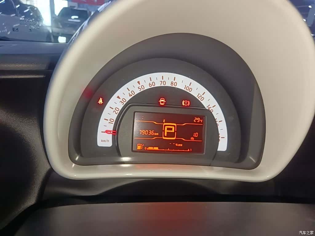 Smart Fortwo, 2015 12