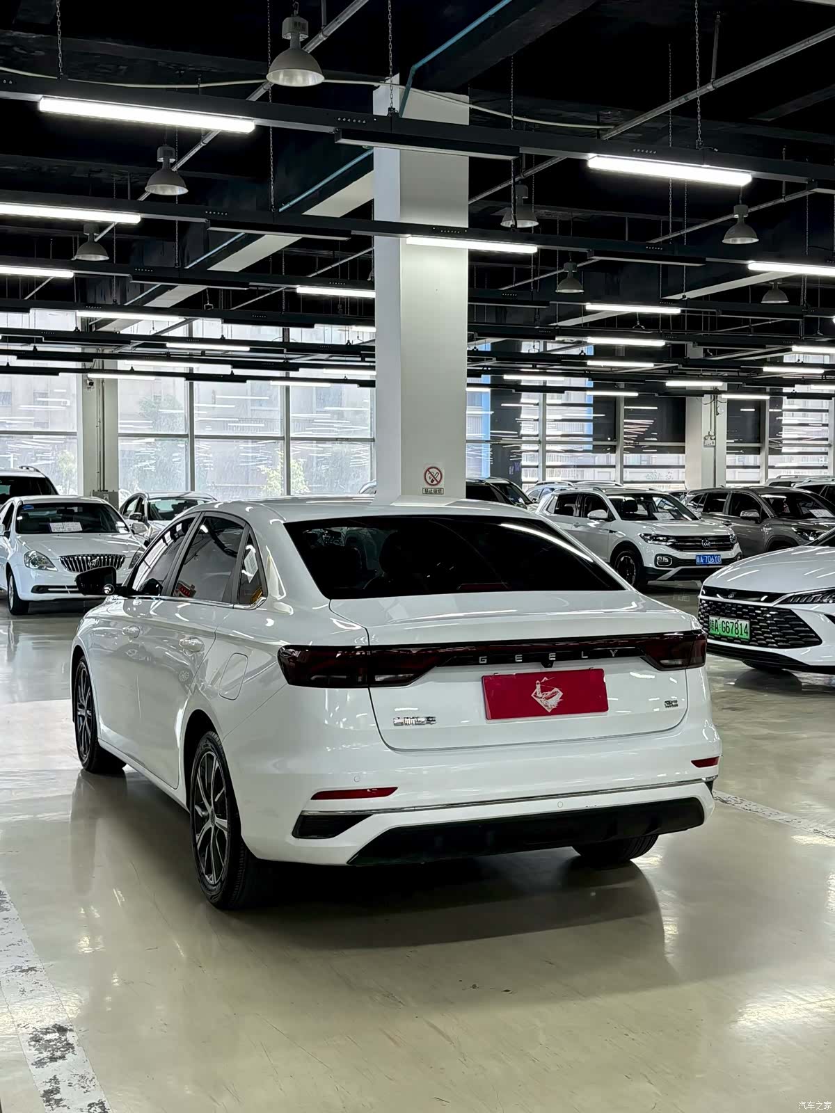 Geely Emgrand, 2022 7