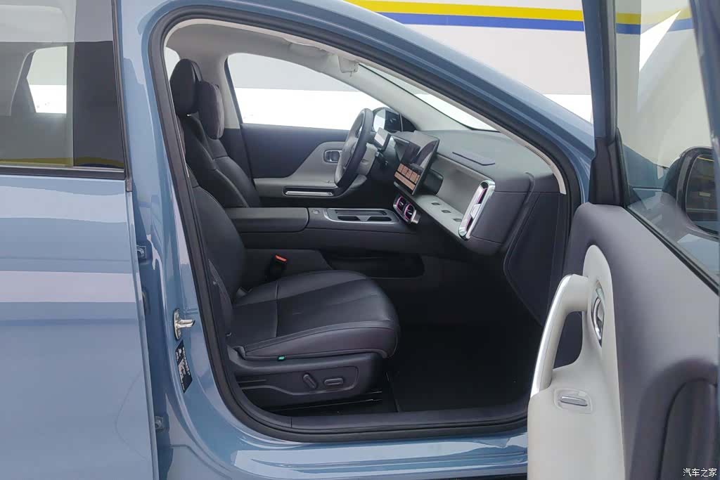 Leapmotor B01, 2025 8