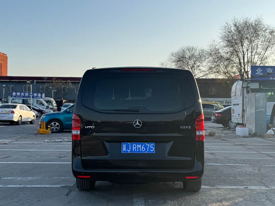Mercedes-Benz Vito