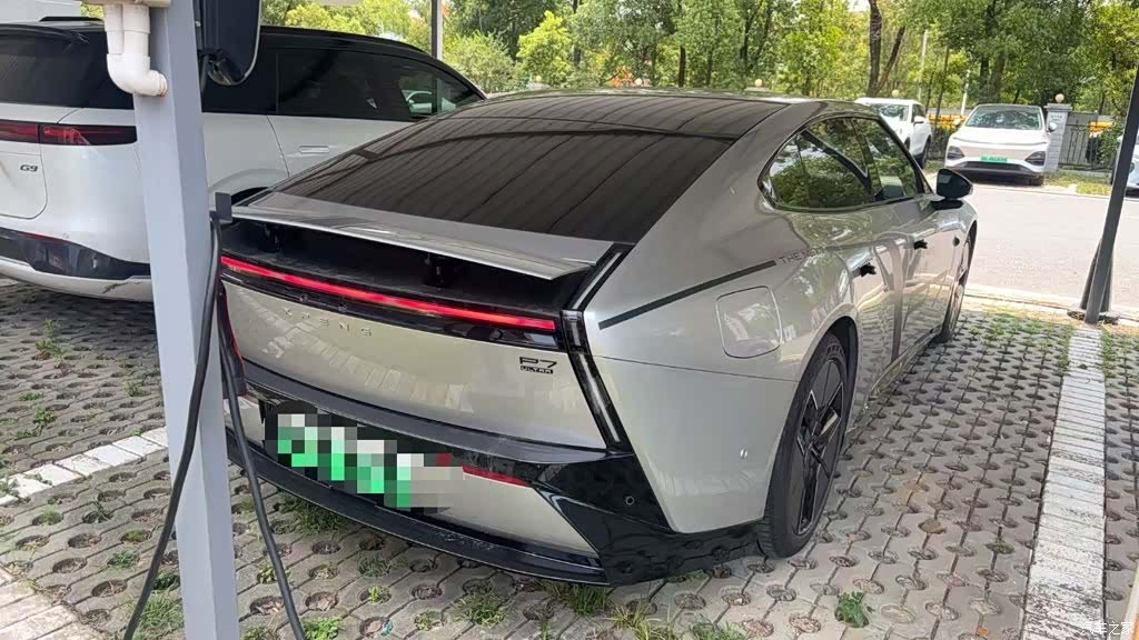 Xpeng P7, 2025 3