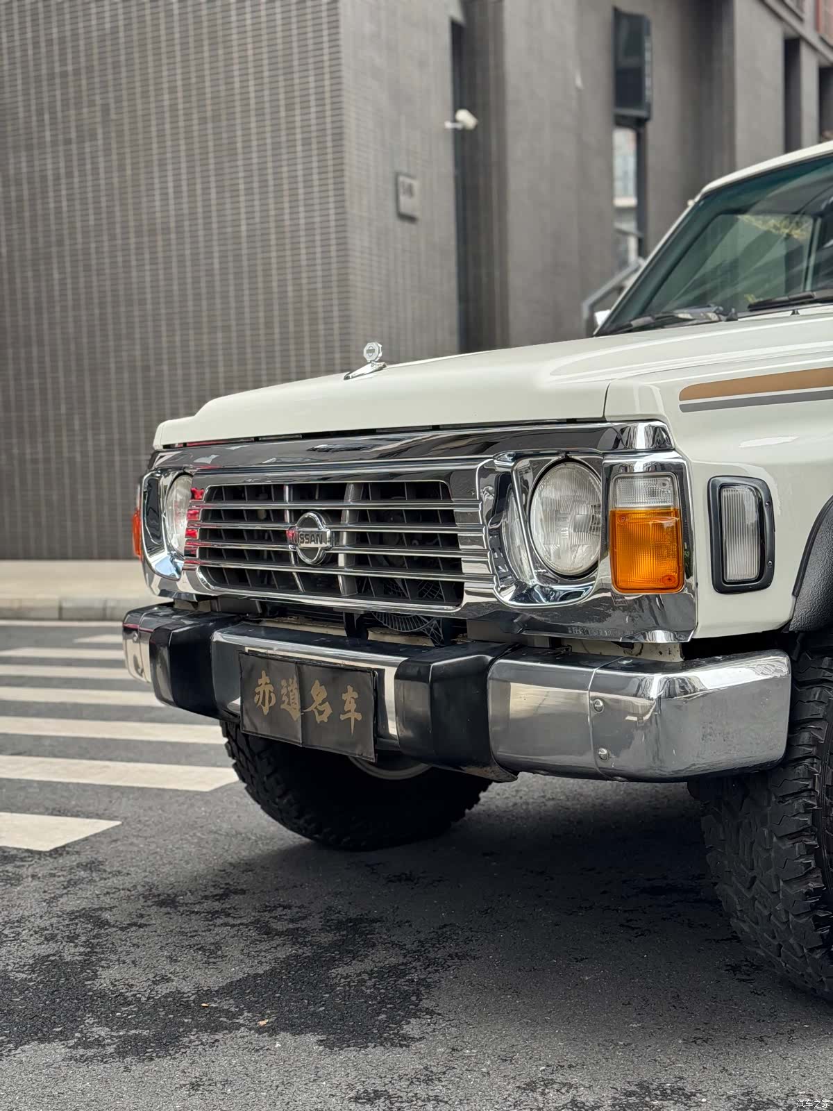 Nissan Patrol, 2004 все фото