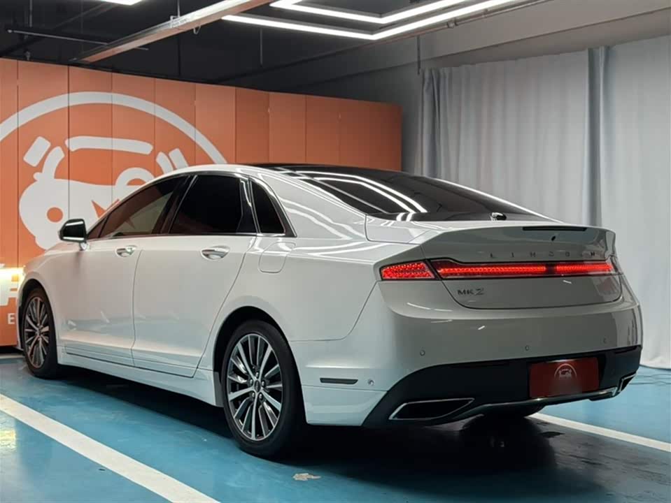 Lincoln MKZ