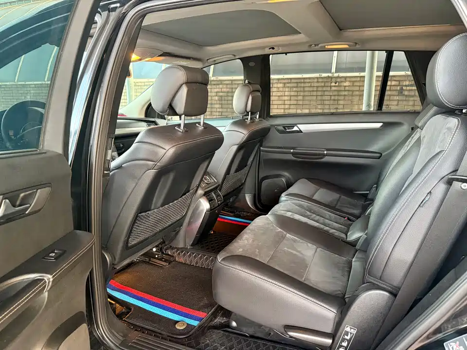 Mercedes-Benz R-class