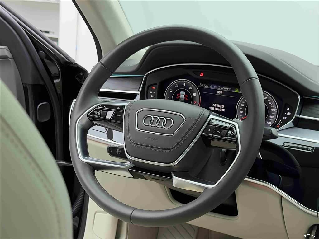 Audi A8L, 2025 13