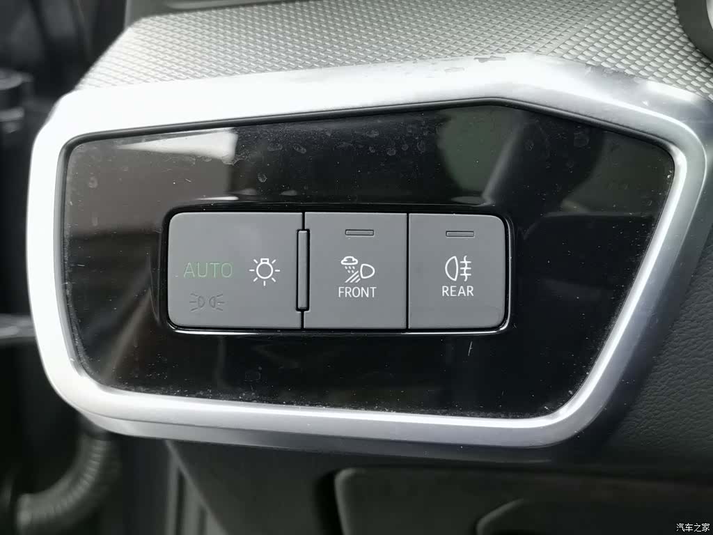 Audi A6L, 2021 21