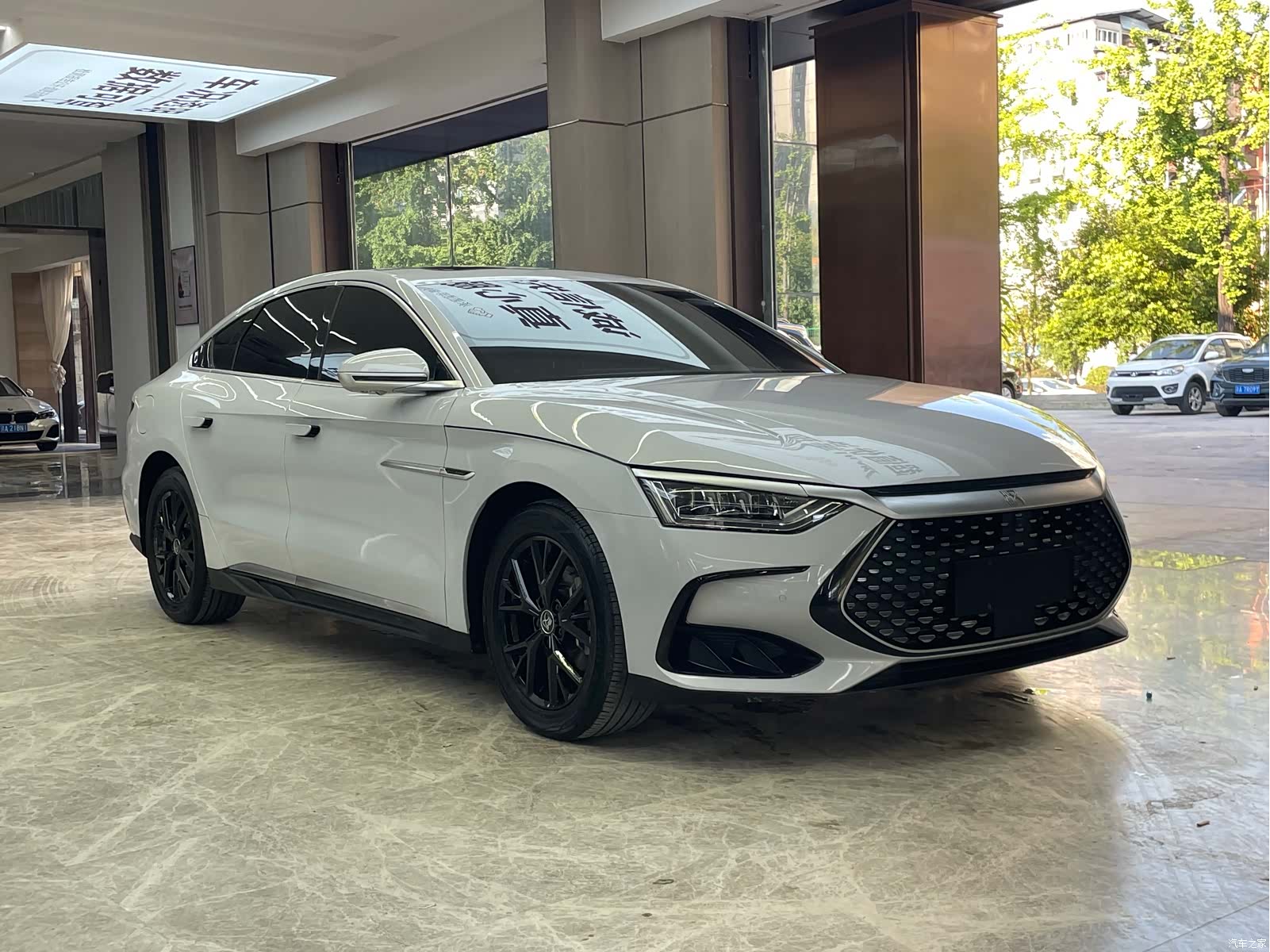 BYD Han, 2024 3