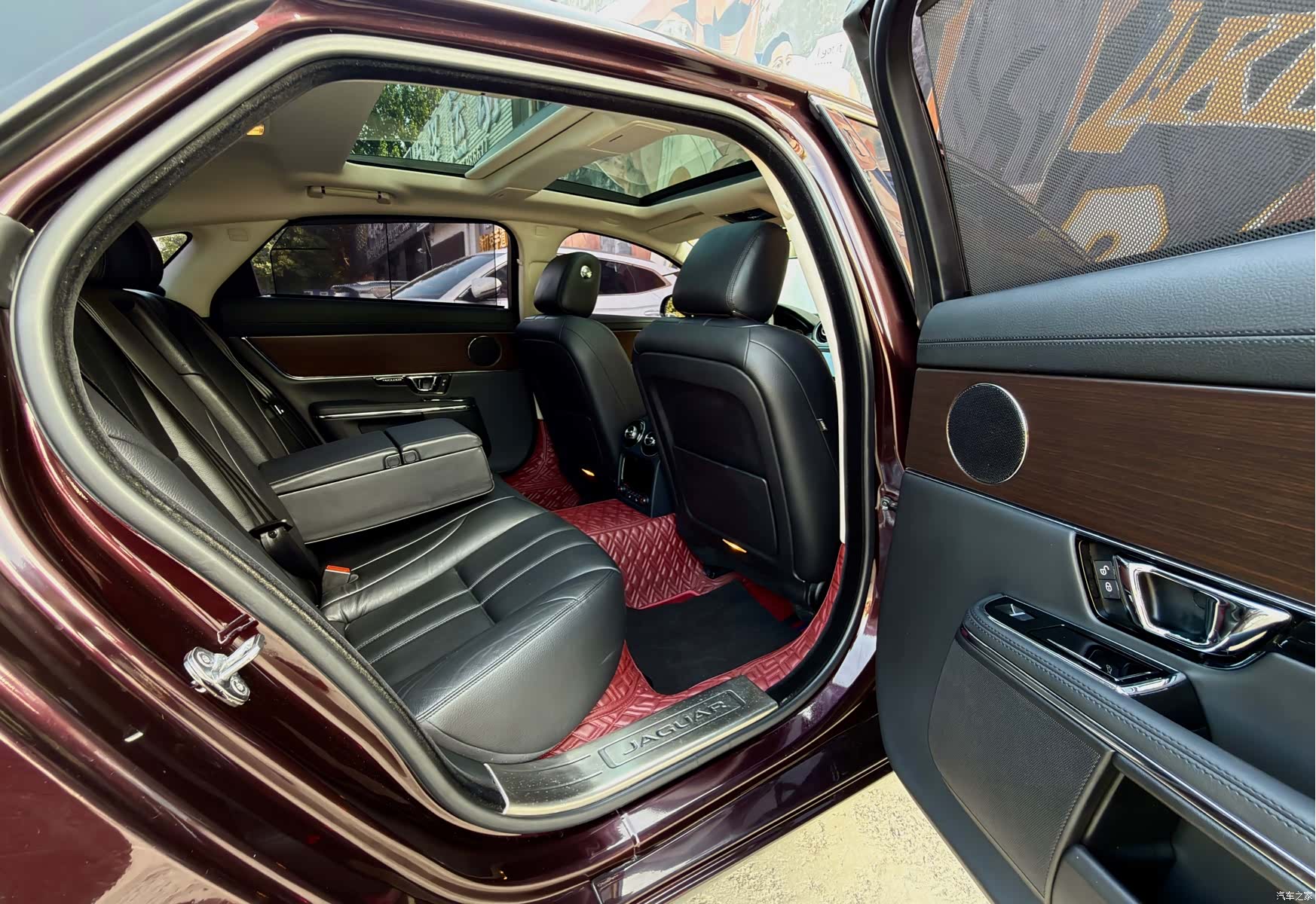 Jaguar XJ, 2017 6