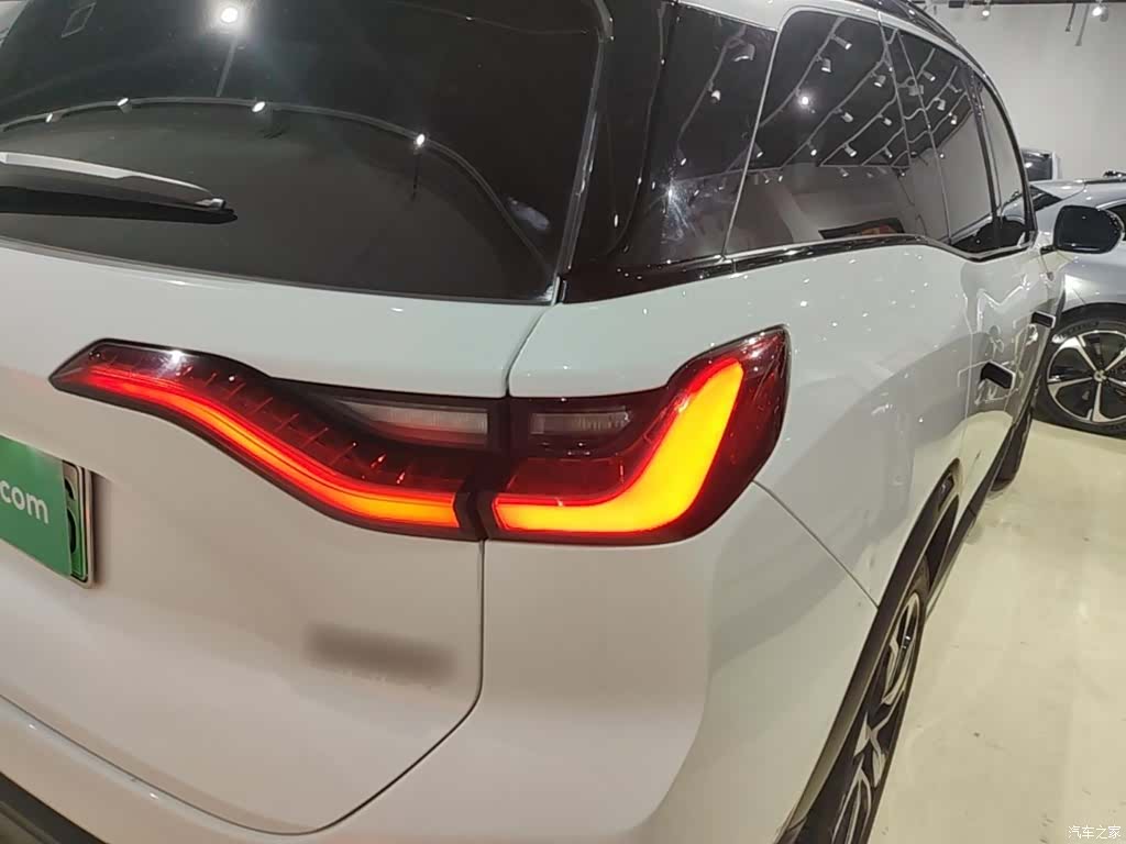 NIO ES8, 2019 8