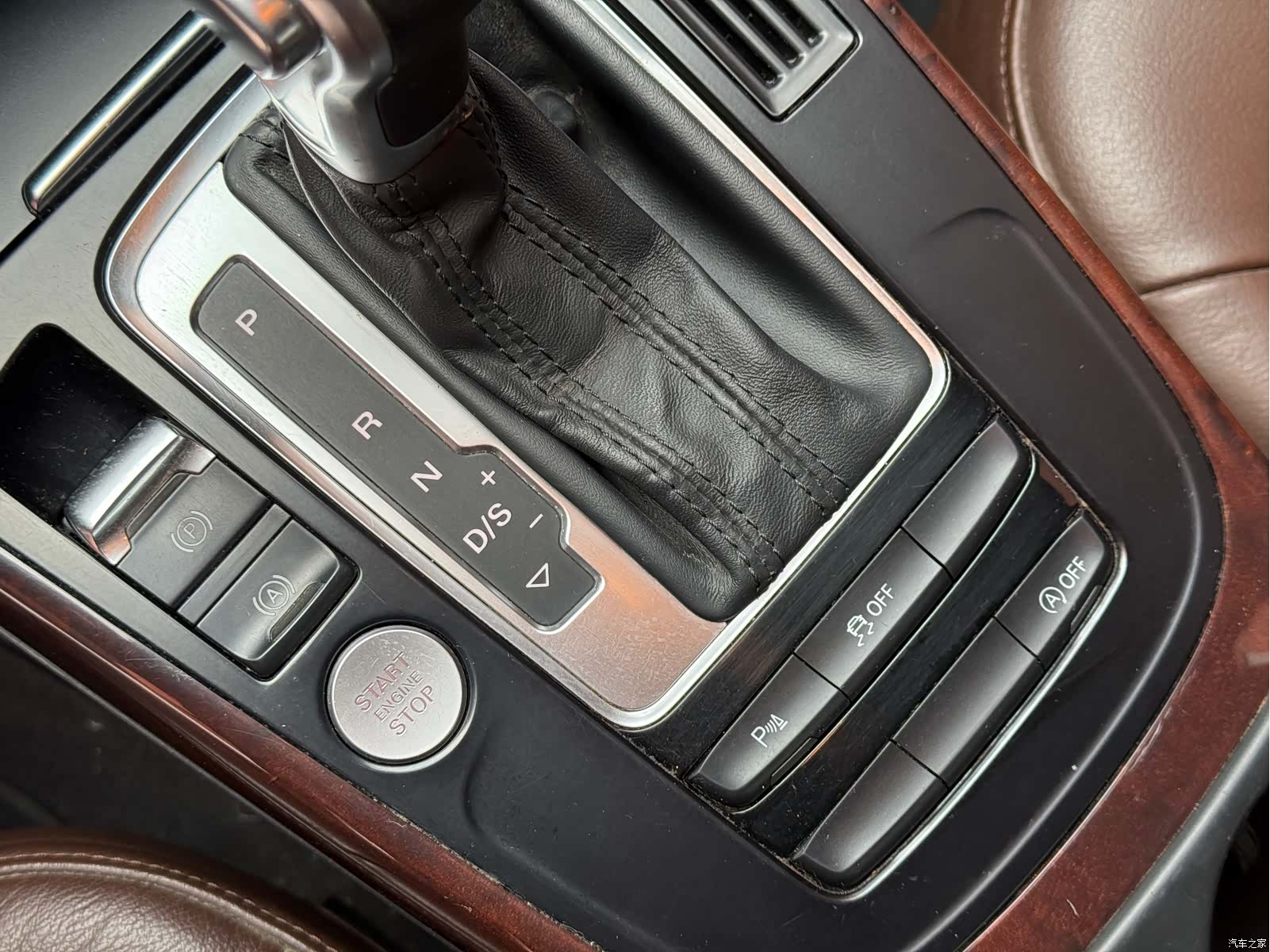 Audi A4L, 2016 12