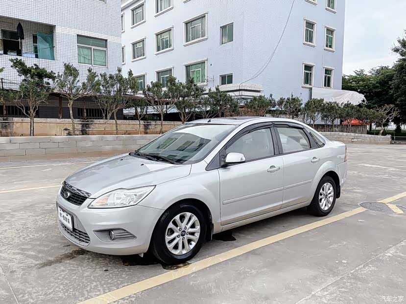 Ford Focus, 2011 1