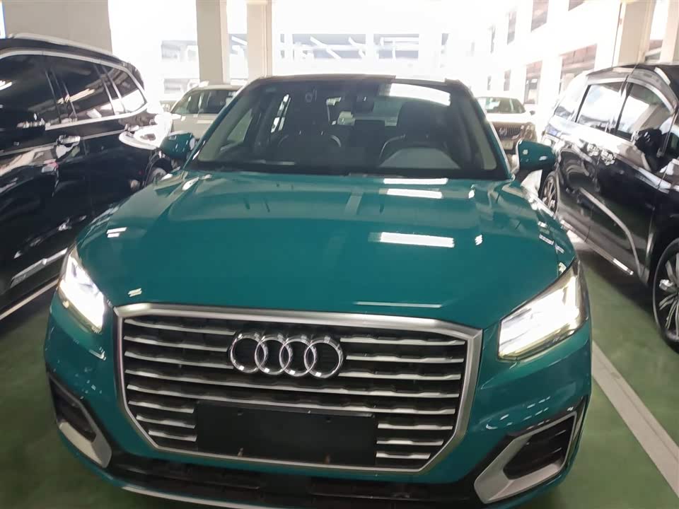 Audi Q2L
