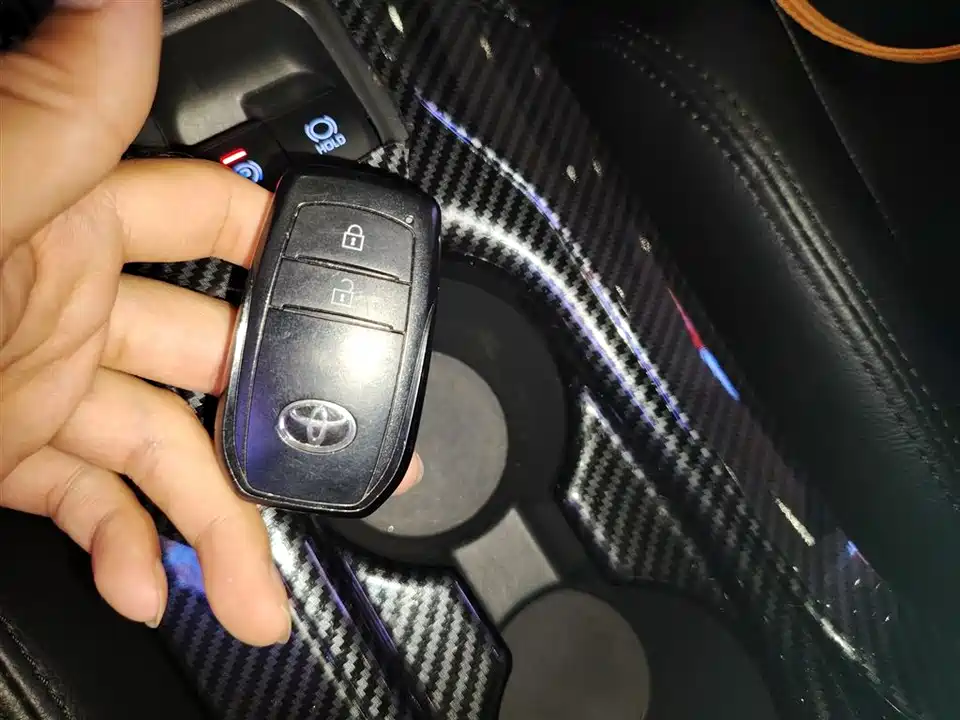 Toyota Corolla Sharp amplifier