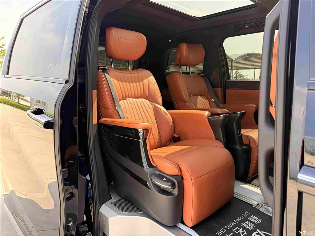 Trumpchi E9, 2024 14