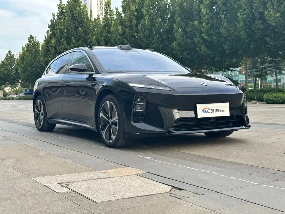 NIO ET5T