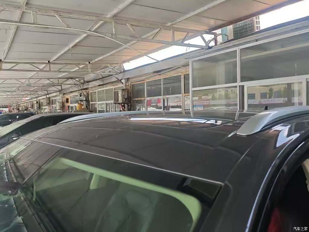 Volkswagen Touareg, 2022 все фото