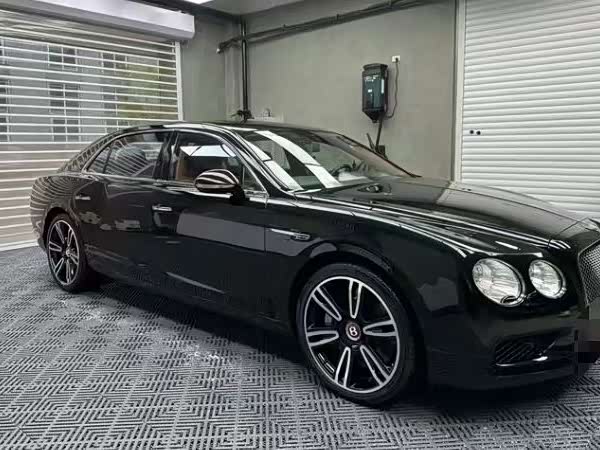 Bentley Flying