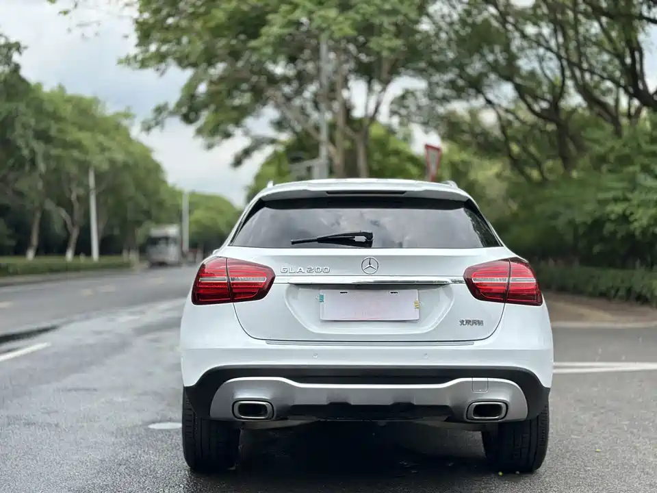 Mercedes-Benz GLA