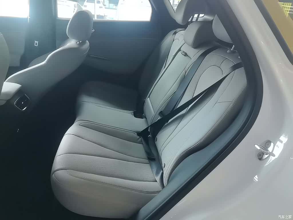BYD HiAce, 2025 17