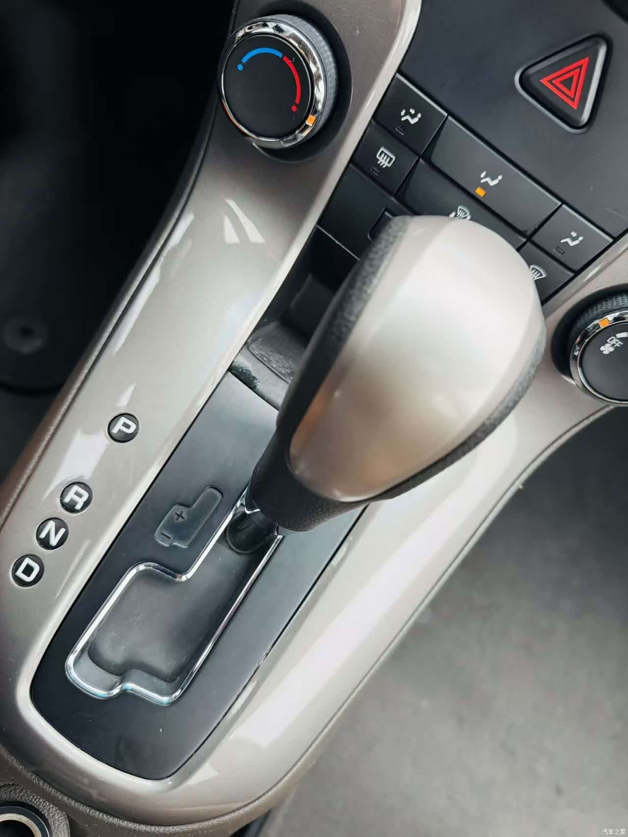 Chevrolet SE, 2015 16