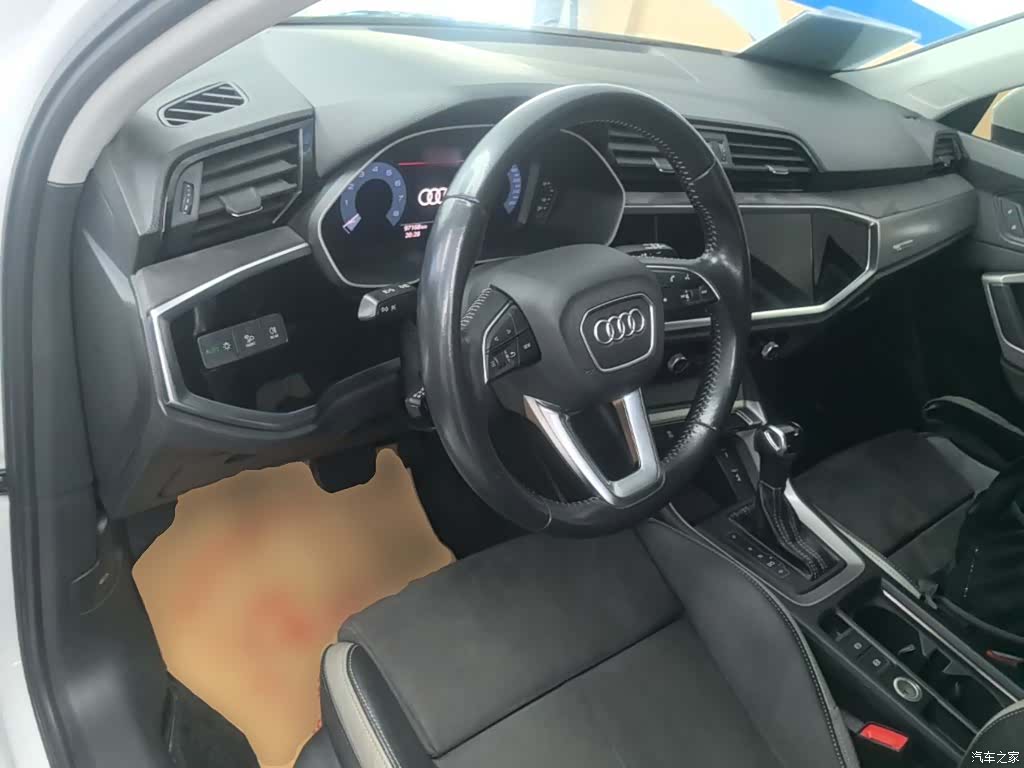 Audi Q3, 2020 10