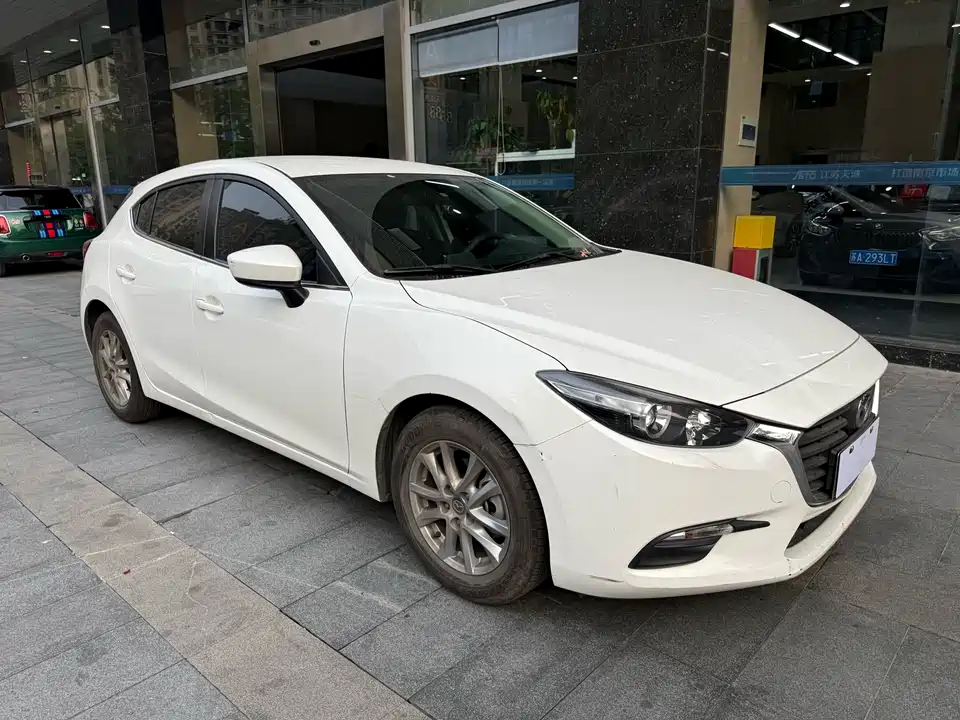 Mazda 3 Angkesaila