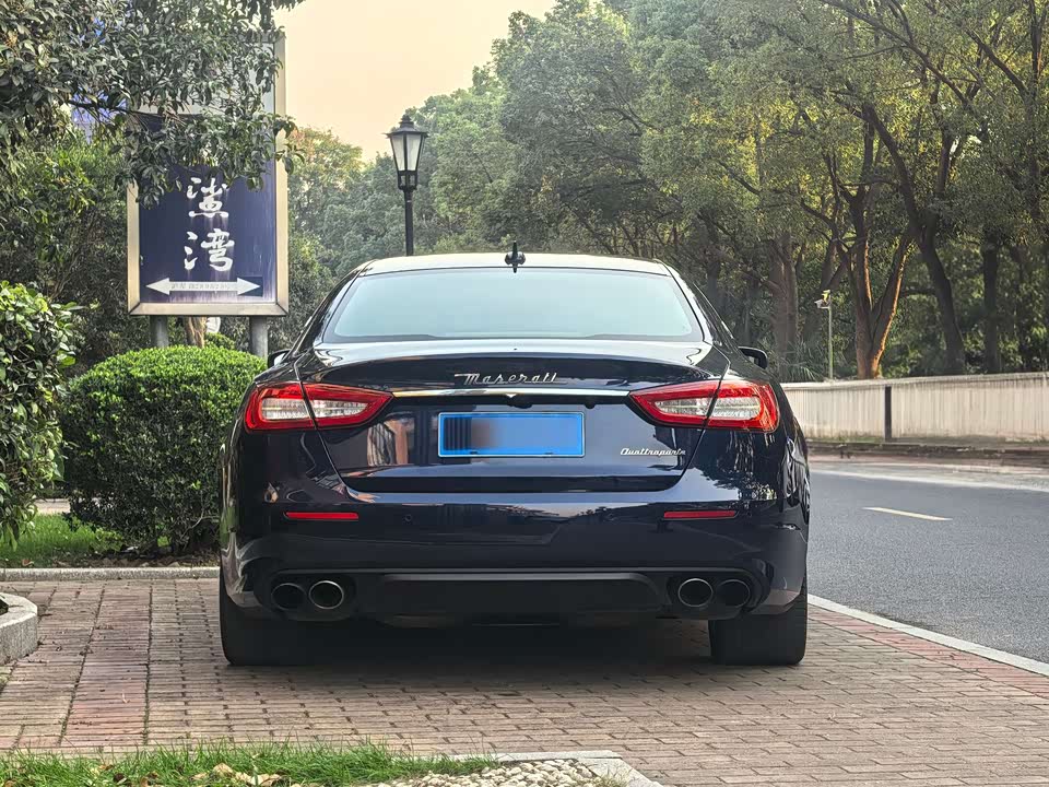 Maserati President