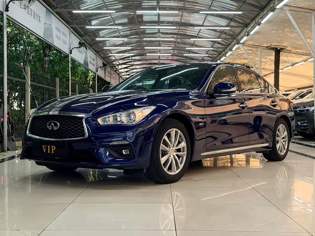 Infiniti Q50L