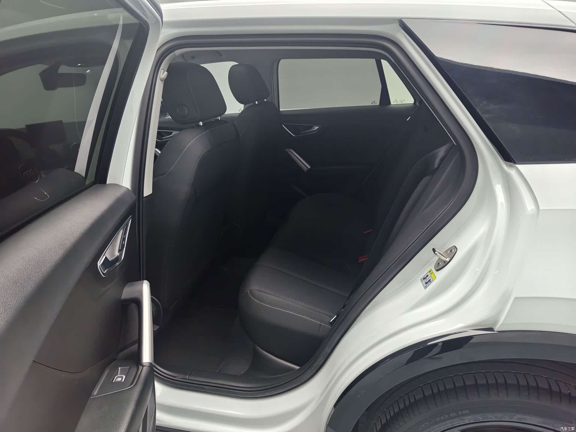 Audi Q2L, 2020 10