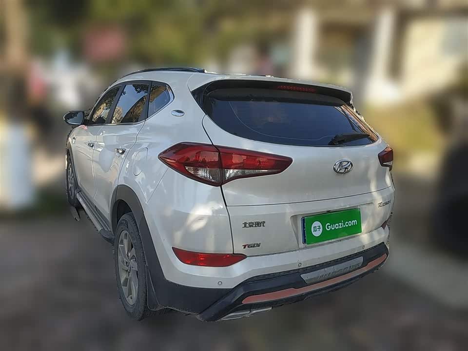 Hyundai Tucson