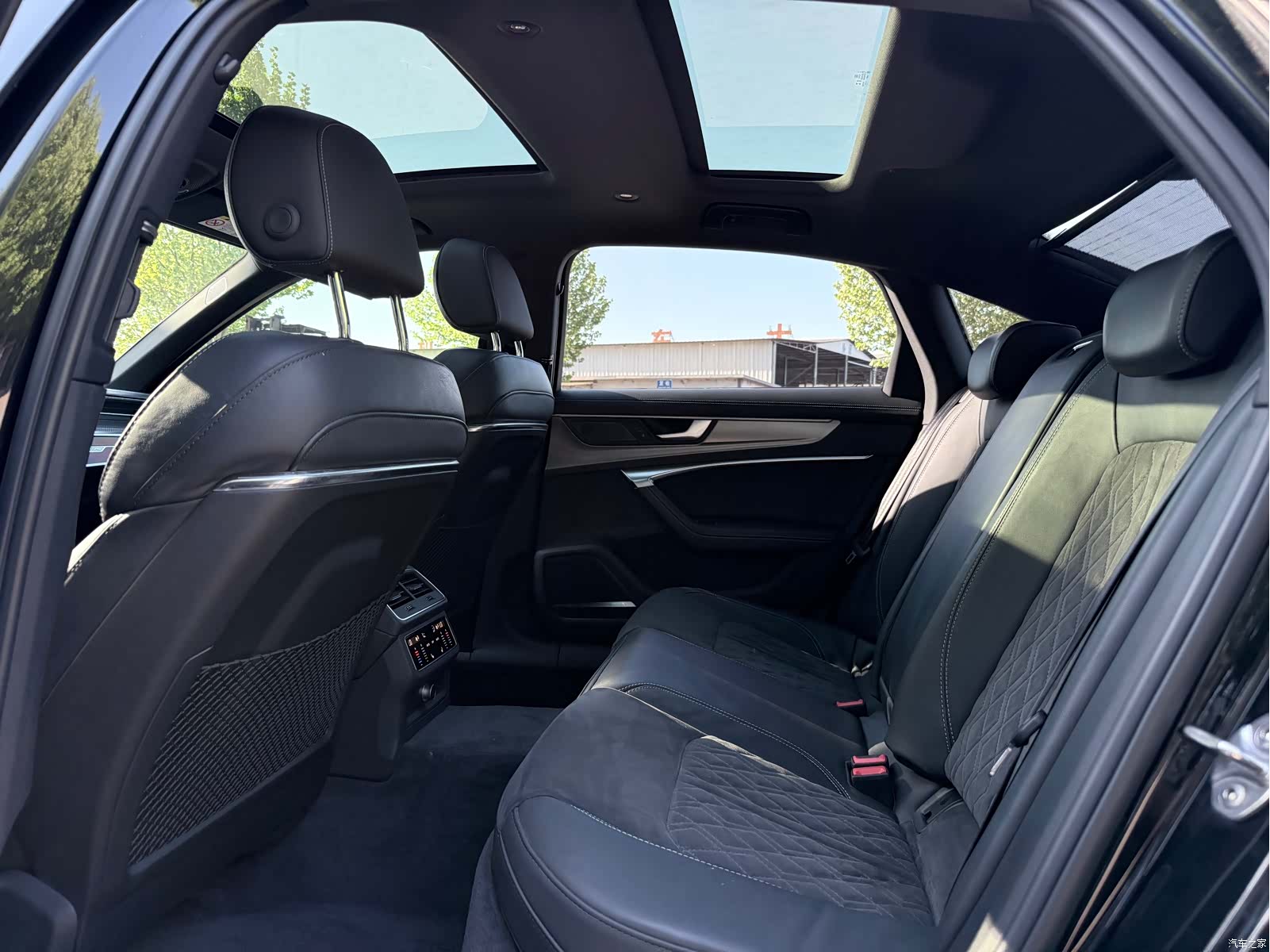 Audi A6L, 2022 11