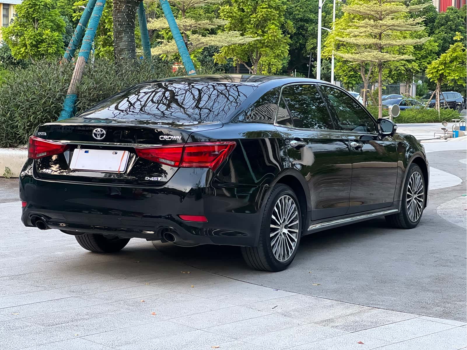 Toyota Crown, 2018 3