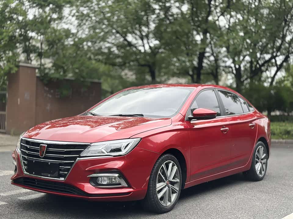 Roewe i5