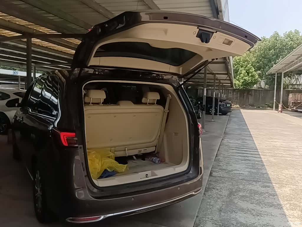 Buick GL8, 2024 15