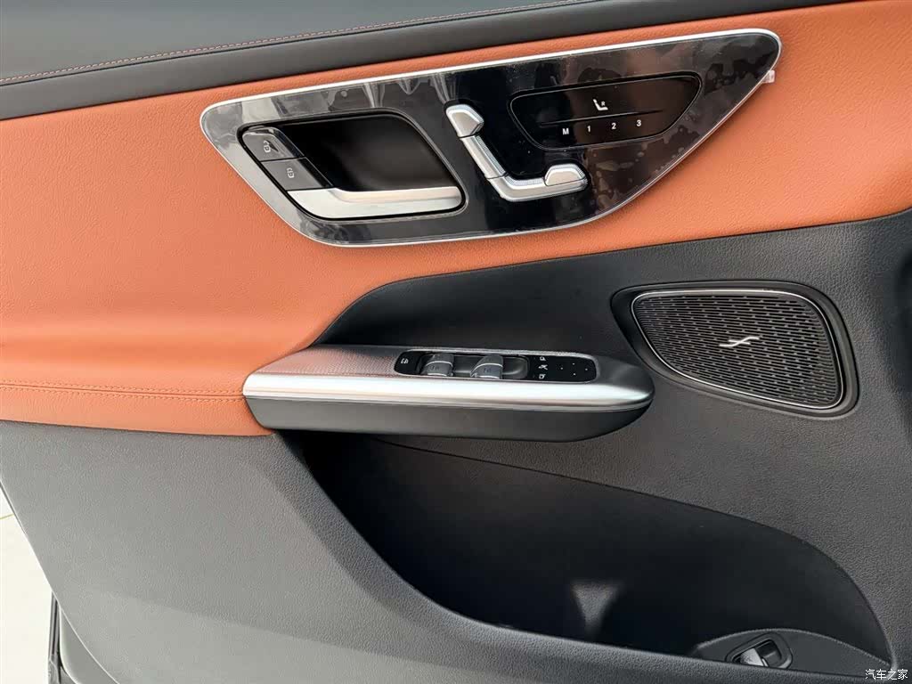 Mercedes-Benz GLC, 2024 21